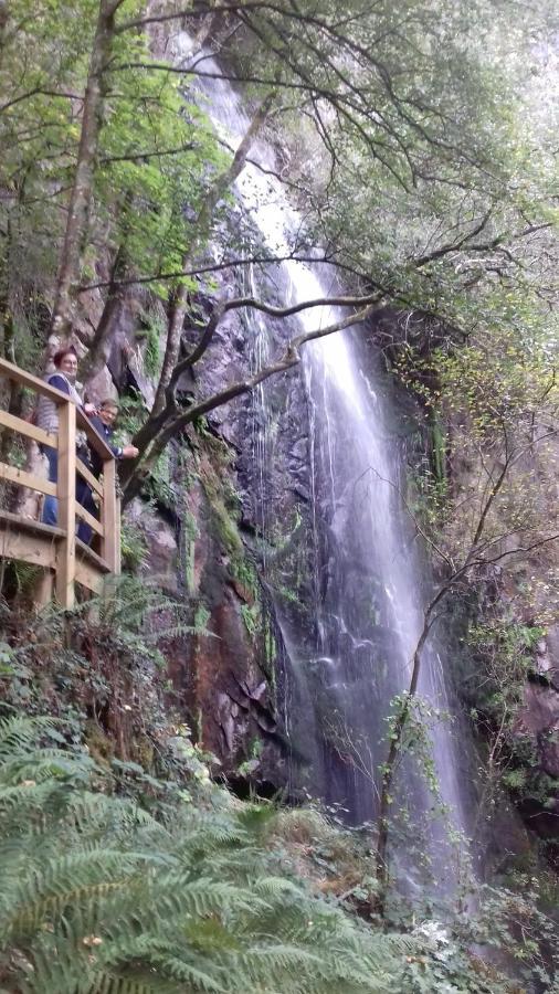 Villa Con Piscina En Panton Ribeira Sacra Galicia Ideal Para Familias Eksteriør bilde