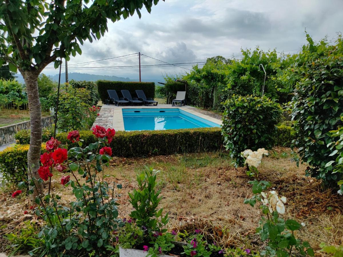 Villa Con Piscina En Panton Ribeira Sacra Galicia Ideal Para Familias Eksteriør bilde